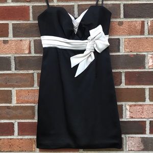 BCBGMazAzria formal strapless black dress size 4